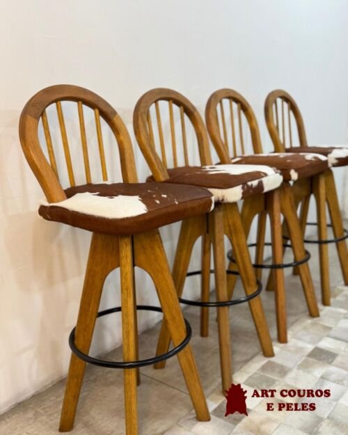 Banqueta C/Encosto Berlim C/Pelo - Giratória